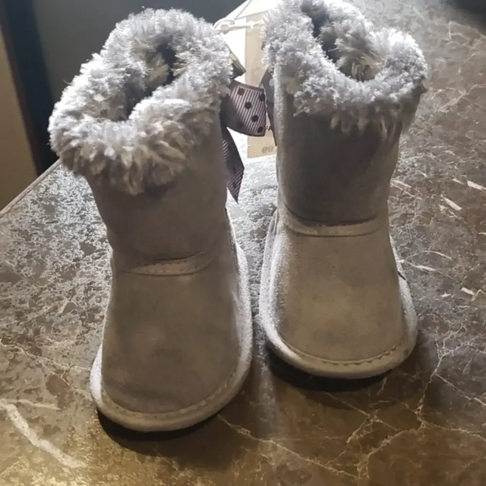 Gray Koala Baby Boots‎ with Bow Detail